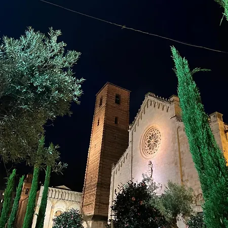 Ai Teatri 4*